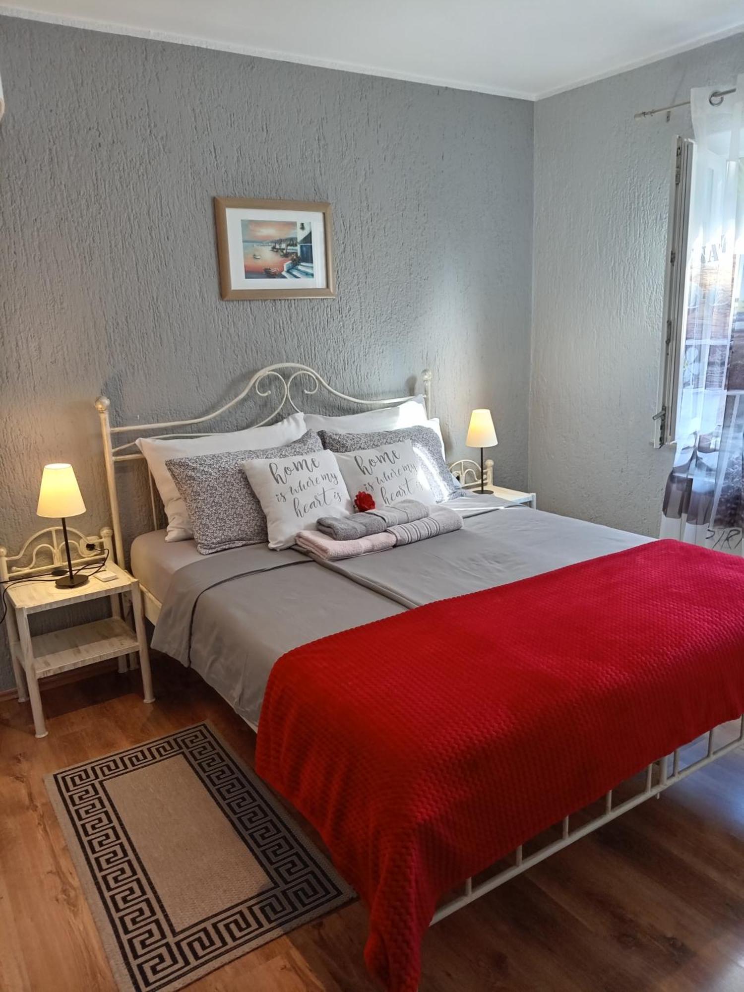 Apartments Sven-Marino Пореч Екстериор снимка
