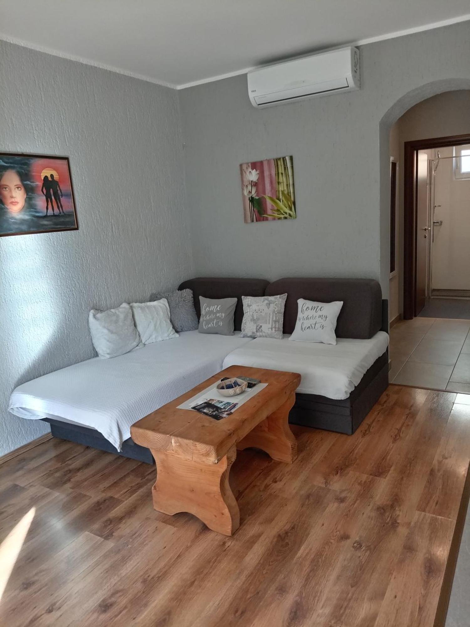 Apartments Sven-Marino Пореч Екстериор снимка