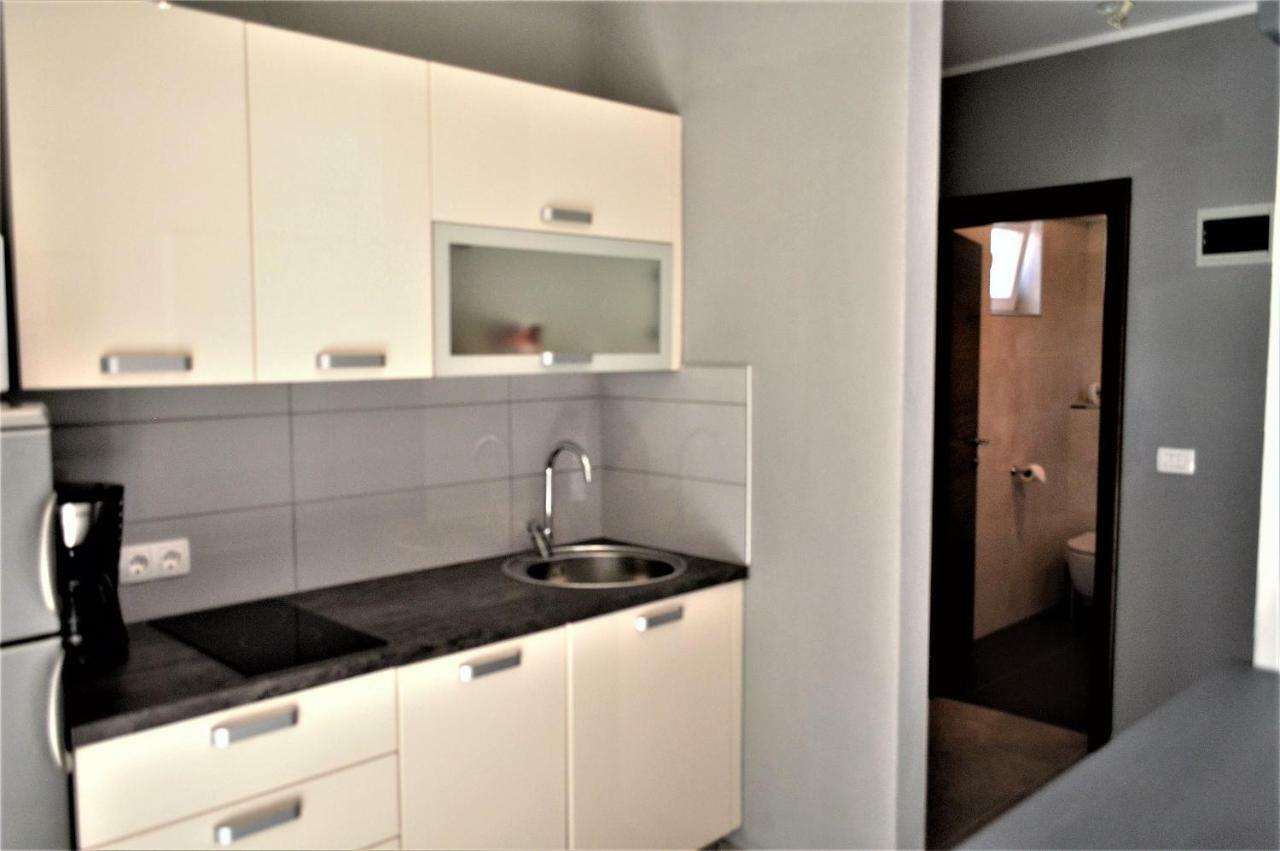 Apartments Sven-Marino Пореч Екстериор снимка