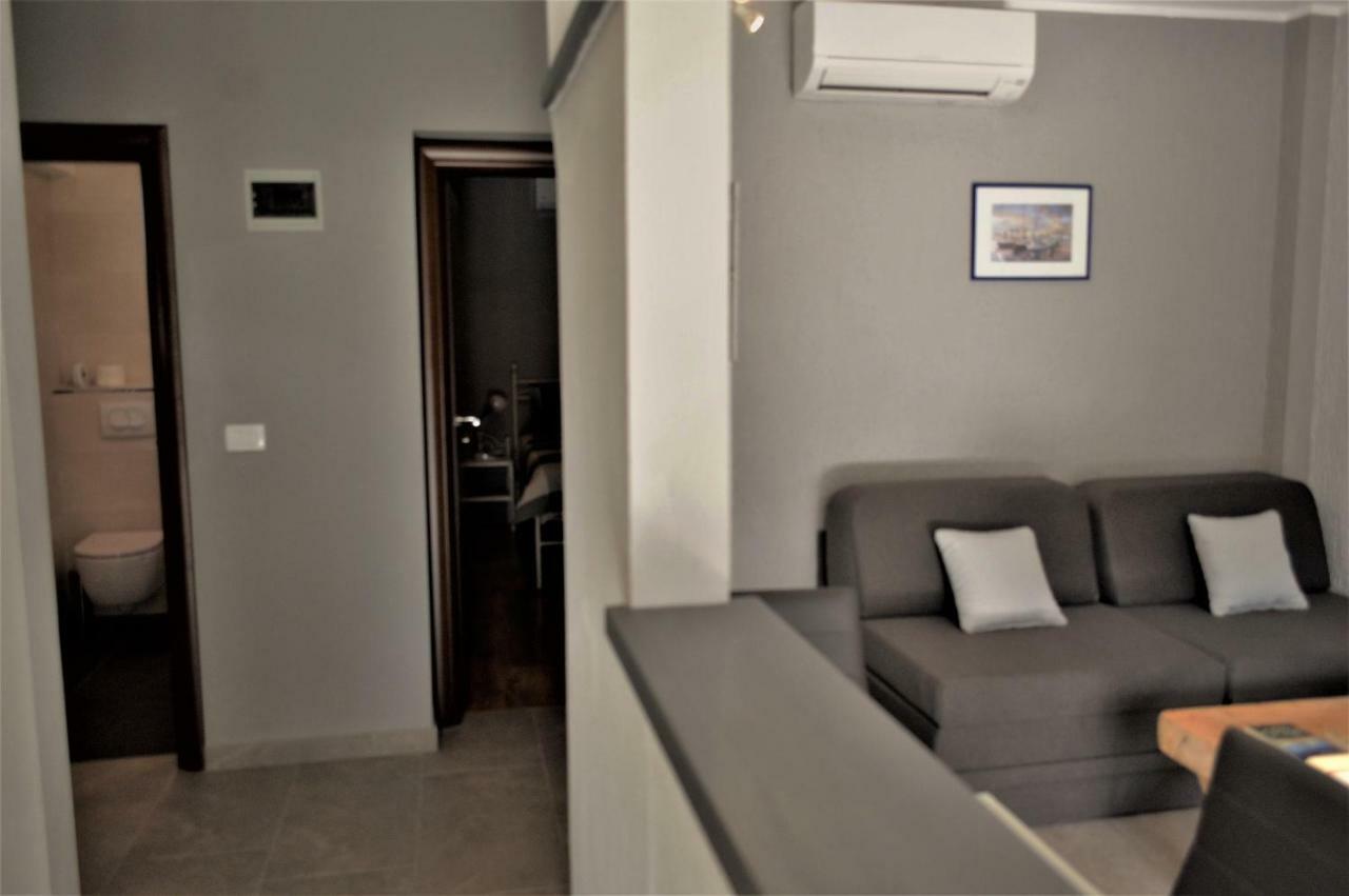 Apartments Sven-Marino Пореч Екстериор снимка